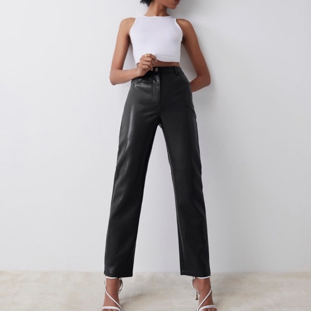Aritzia Black Straight Leg Melina Pants Size 0 NWT